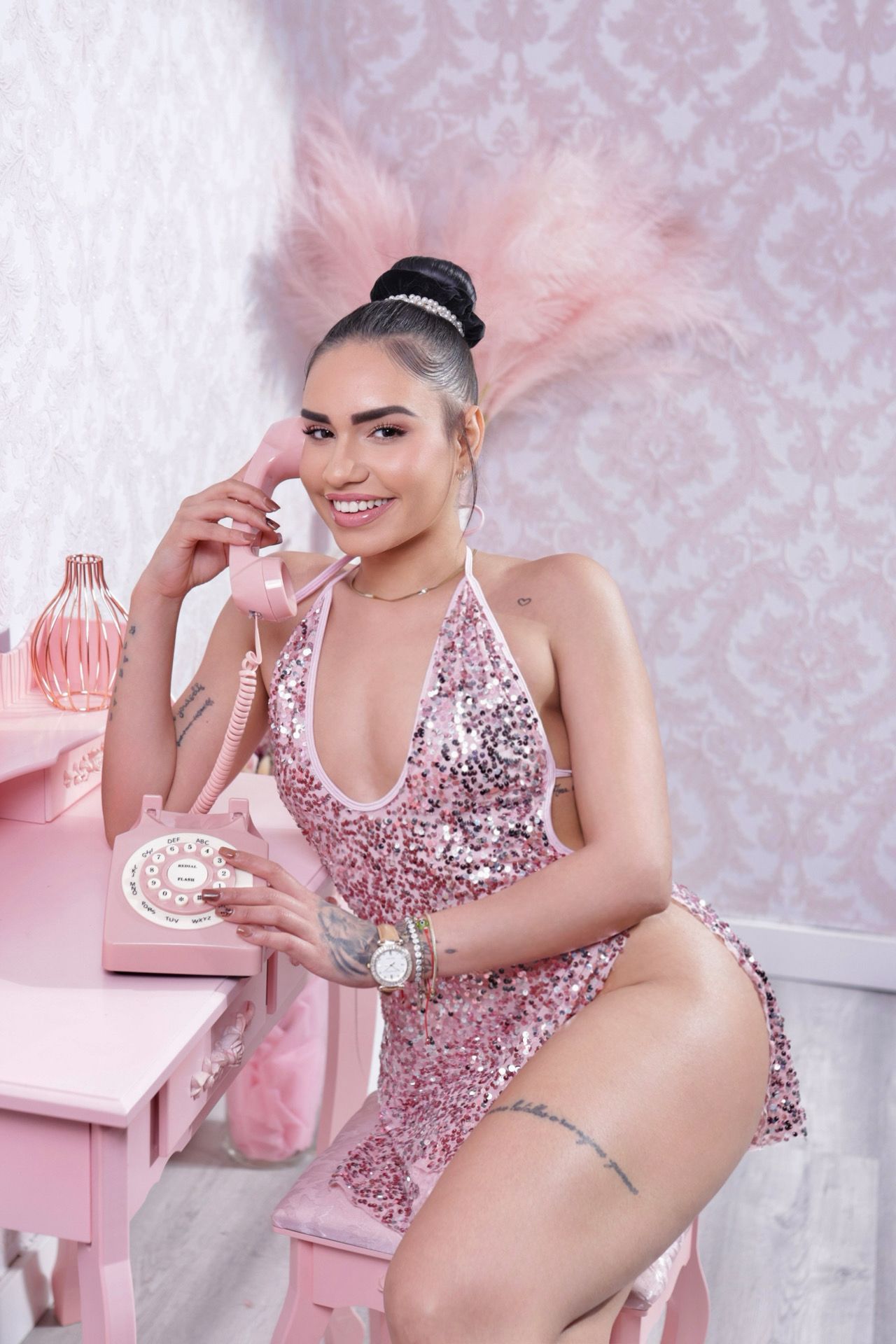 Escort - VALENTINA - Ibiza Tops